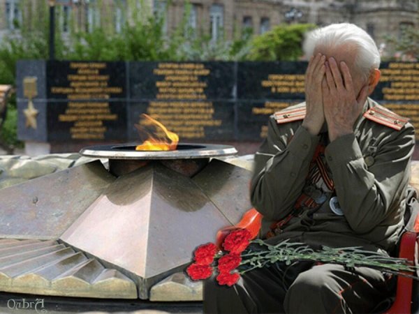 Солдат ВОВ У вечного огня