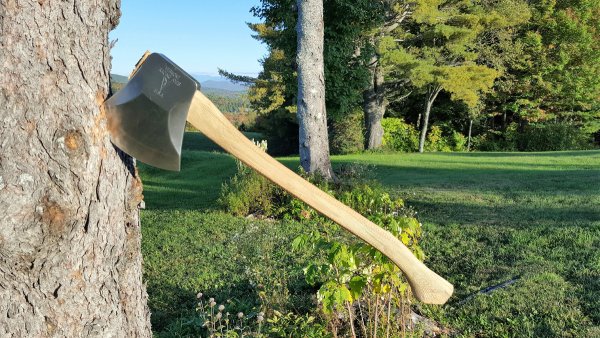 Tuatahi Axe