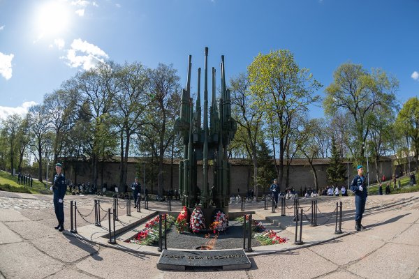 Стелла Псков город воинской славы