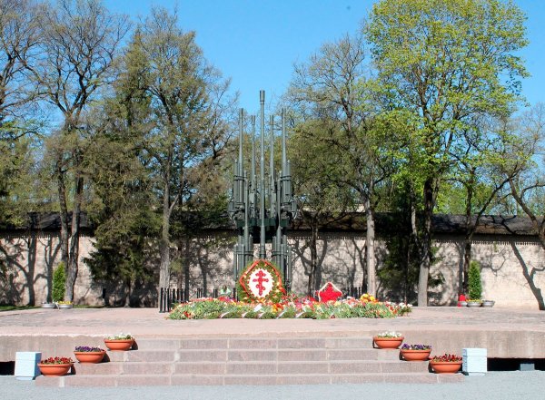 Сквер павших борцов Псков