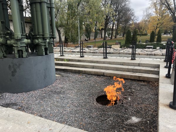 Неизвестный солдат памятники в Донбассе