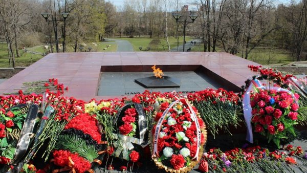 Петрозаводск памятник вечный огонь