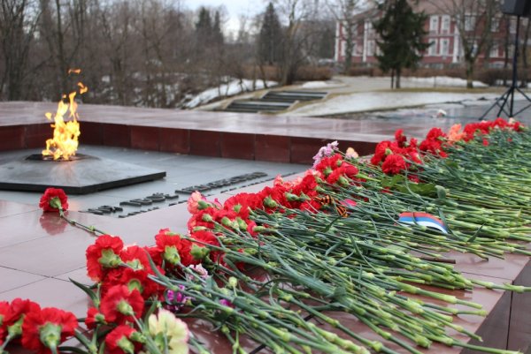 Мемориальный комплекс могила неизвестного солдата Петрозаводск