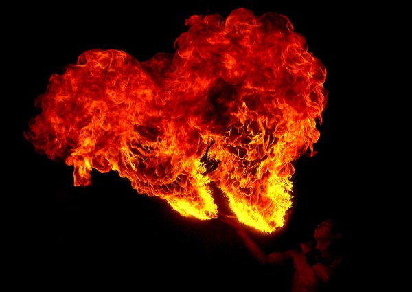 Огненный цвет