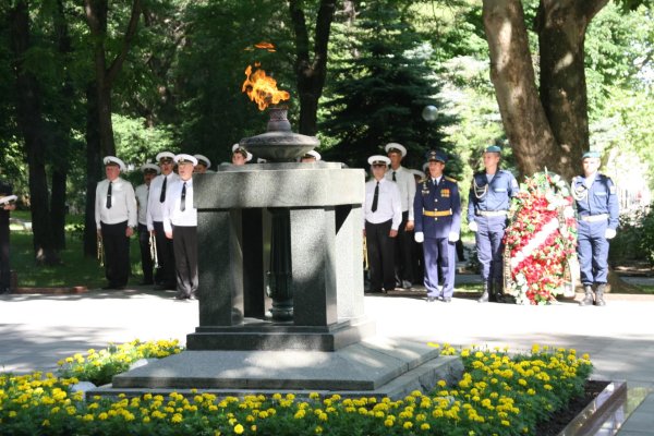 Вечный огонь Новороссийск