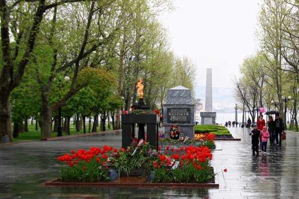Памятник огонь вечной славы Новороссийск