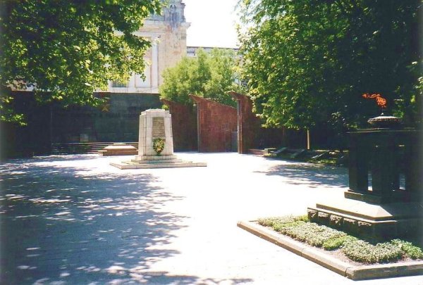 Мемориал пламя Новороссийск