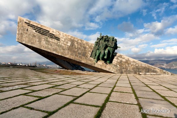 Набережная Новороссийска малая земля