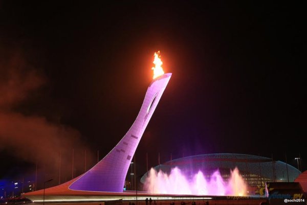 Чаша олимпийского огня в Сочи