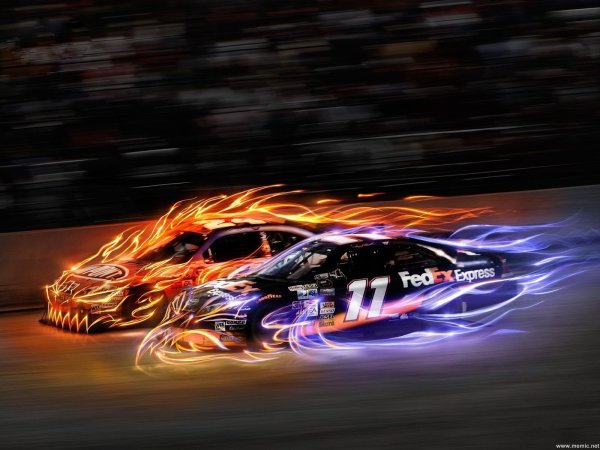 Гоночные машины в огне