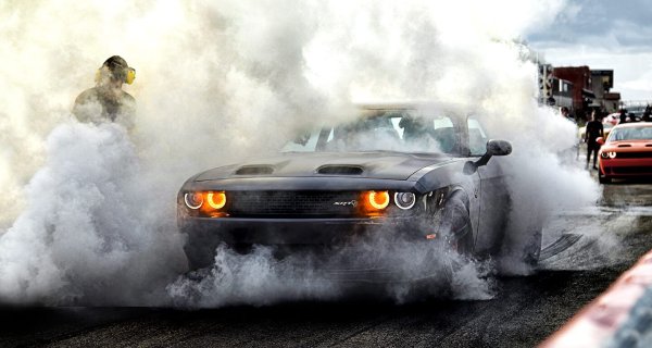Dodge Challenger бернаут