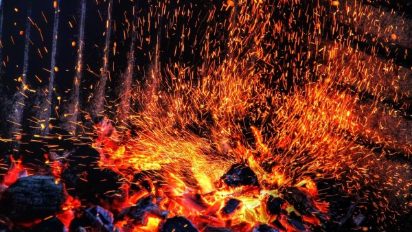 Обои на рабочий стол огонь