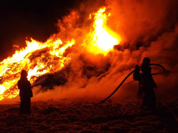 Потушить огонь