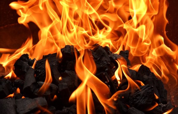 Горящие огни