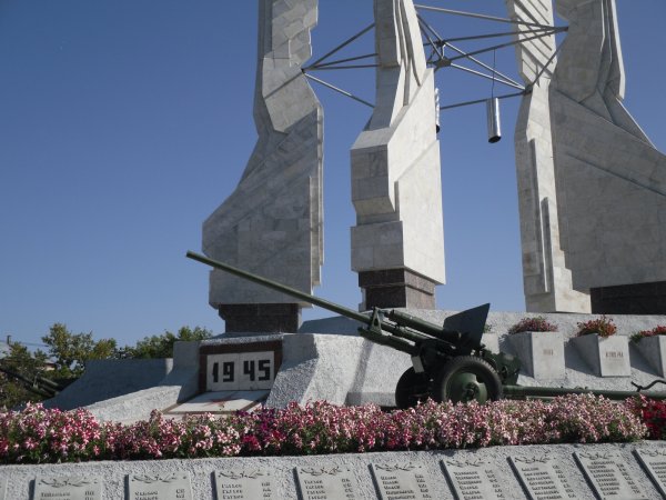 Каракулинский район памятник монумент