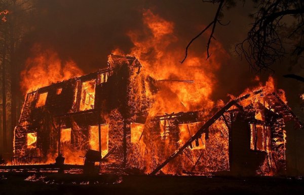 Дом горит Эстетика