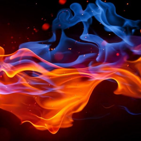 Огонь синий и красный