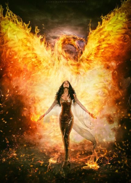Девушка с огненными крыльями