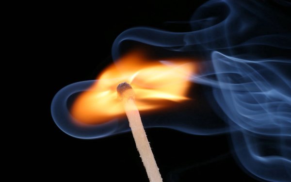 Обои на телефон горящая спичка