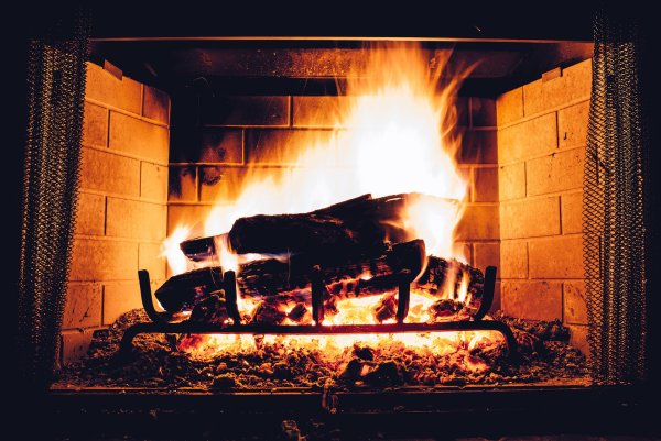 Огонь в камине