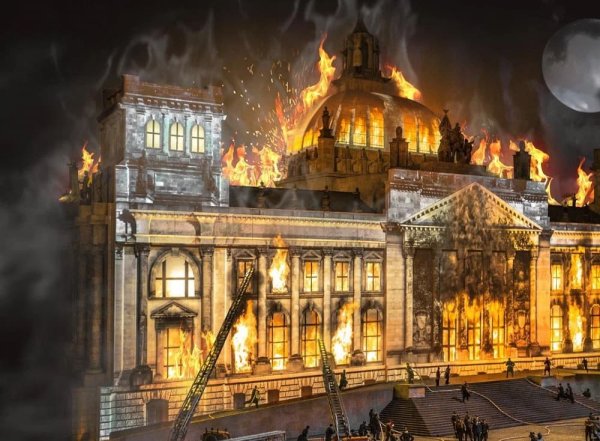 Горящий Рейхстаг 1933