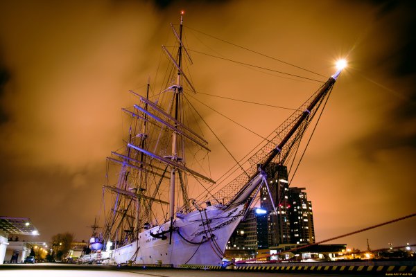 Парусник в огне