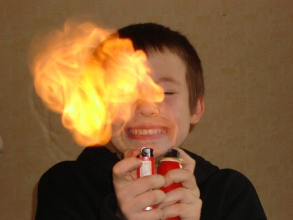 Шалости детей с огнем