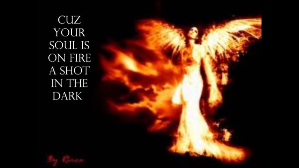 Ангел с горящими крыльями