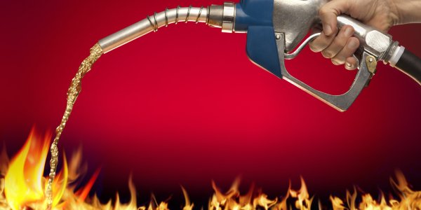 Бензин в огонь