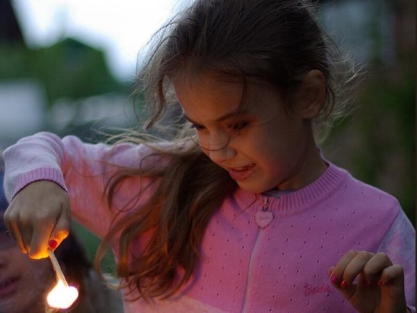 Шалости детей с огнем