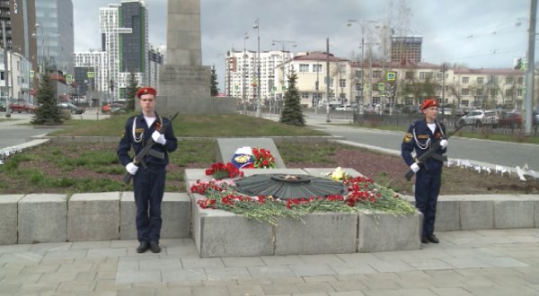 Надым Почетный караул вечный огонь