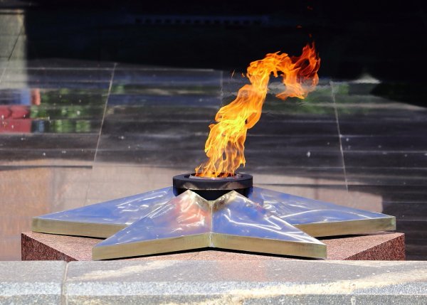 Вечный огонь Мурманск