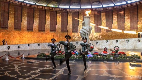 Волгоград вечный огонь на Мамаевом