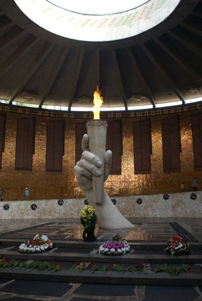 Мамаев Курган вечный огонь