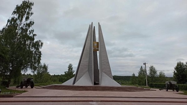 Памятник вечный огонь Ухта