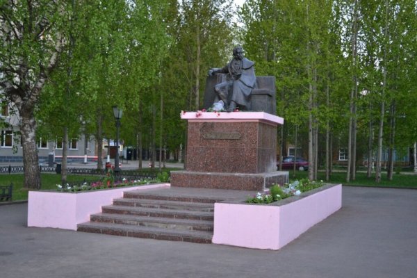 Памятник Пушкину в Ухте