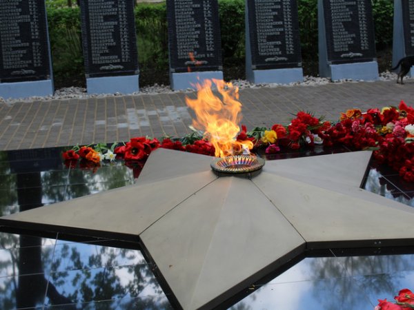 Вечный огонь Калининград