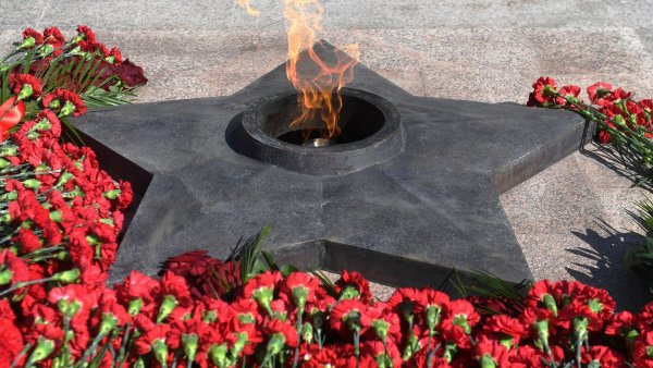 Вечный огонь Новороссийск могилы