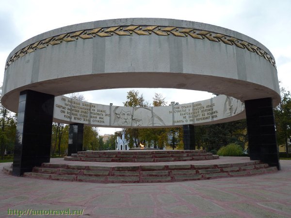 Мемориальный памятник вечный огонь Тамбов