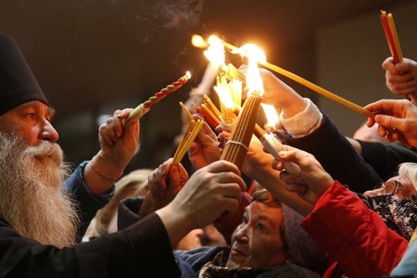 Схождение Благодатного огня в Иерусалиме