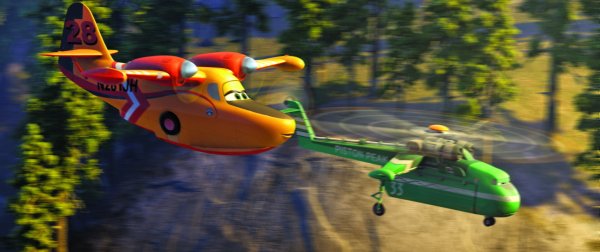 Самолёты огонь и вода Дасти Полейполе и плюшка