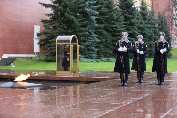 Президентский полк могила неизвестного солдата