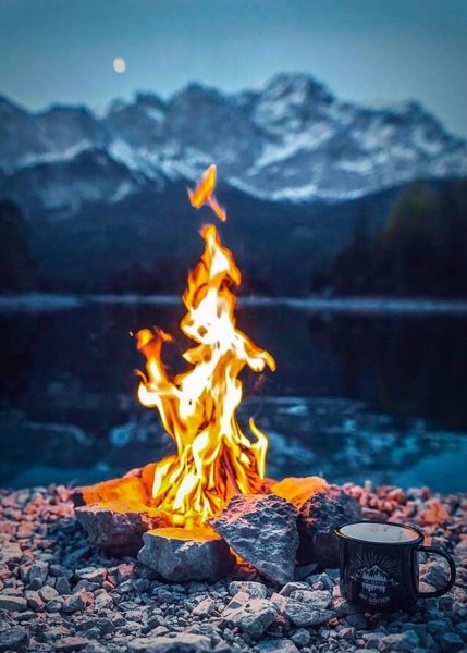 Горящий костер