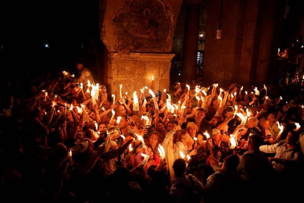 Благодатный огонь в Иерусалиме