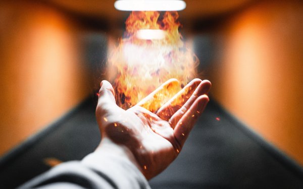 Огонь в руке