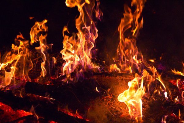 Большой огонь