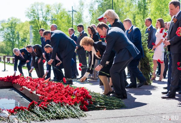 9 Мая Новопетровск возложение венков