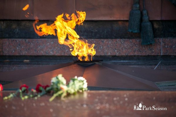 Вечный огонь Минск площадь Победы