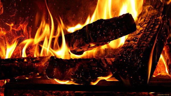 Огонь в камине