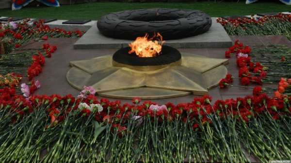 Курган мемориал вечный огонь